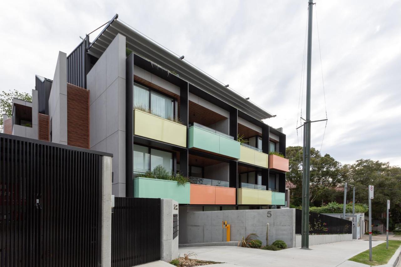 Stylish 2-Bed Apartment With Bbq Patio Near Beach Sydney Eksteriør billede