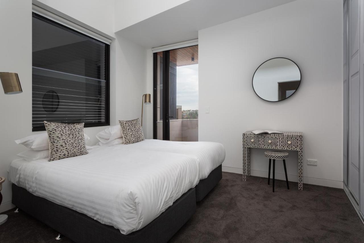 Stylish 2-Bed Apartment With Bbq Patio Near Beach Sydney Eksteriør billede