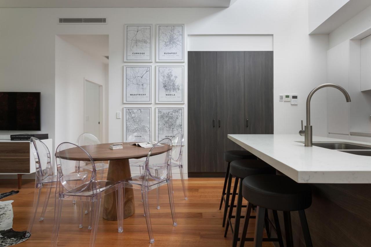 Stylish 2-Bed Apartment With Bbq Patio Near Beach Sydney Eksteriør billede