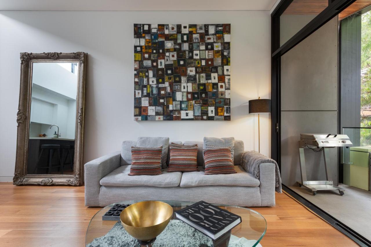 Stylish 2-Bed Apartment With Bbq Patio Near Beach Sydney Eksteriør billede